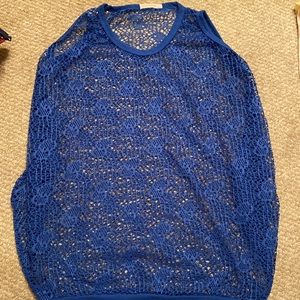 Mesh blue top